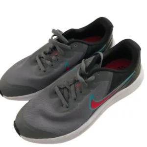 5Y Nike  Star Runner 3 GS Big Kids Running Shoes Grey Red Sneakers