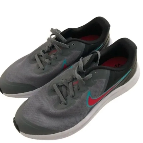 5Y Nike  Star Runner 3 GS Big Kids Running Shoes Grey Red Sneakers
