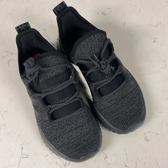adidas Kaptir K Boys Running Shoes Size 4 NWT Grey &amp; Black