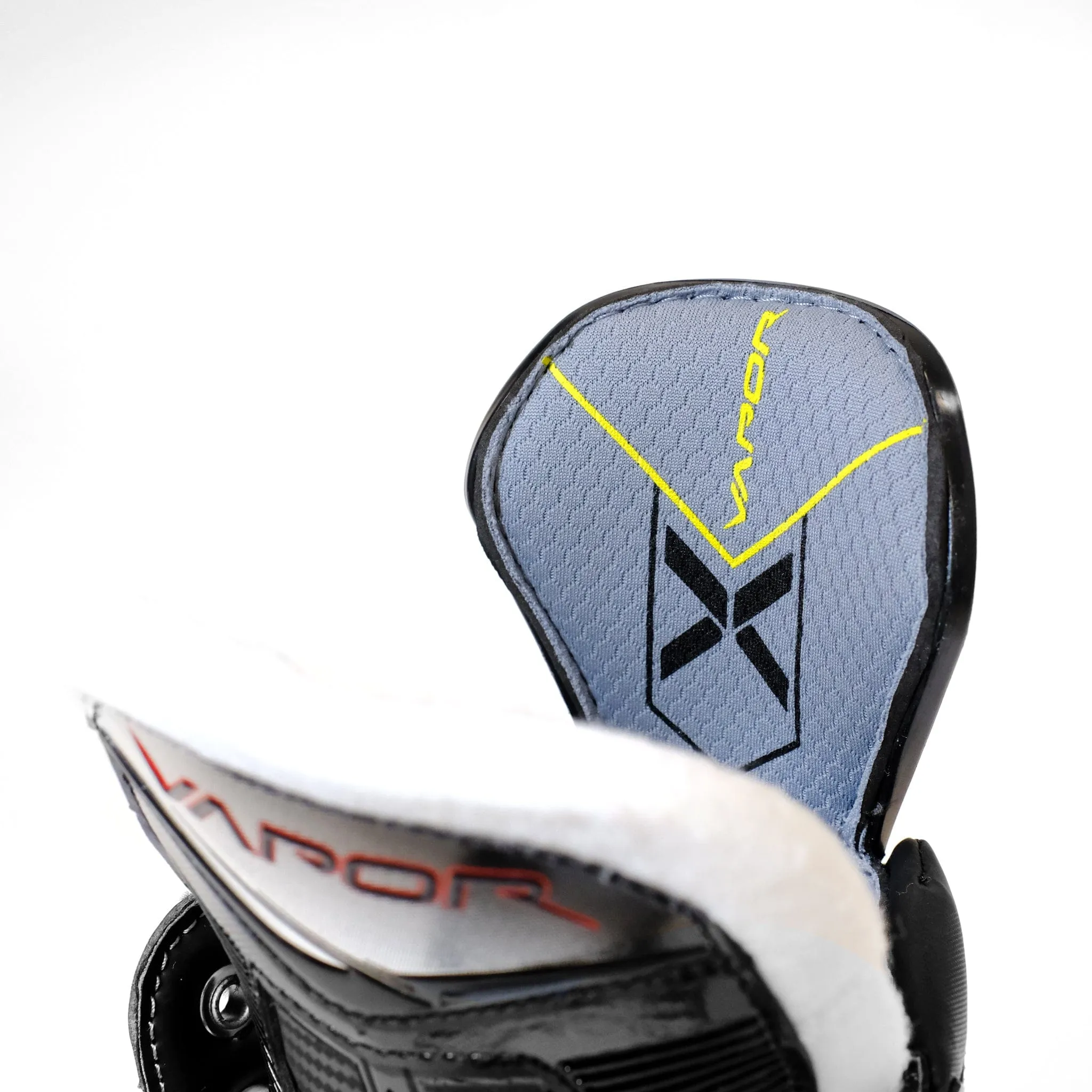 Bauer Vapor X Shift Pro Senior Hockey Skates - 2023