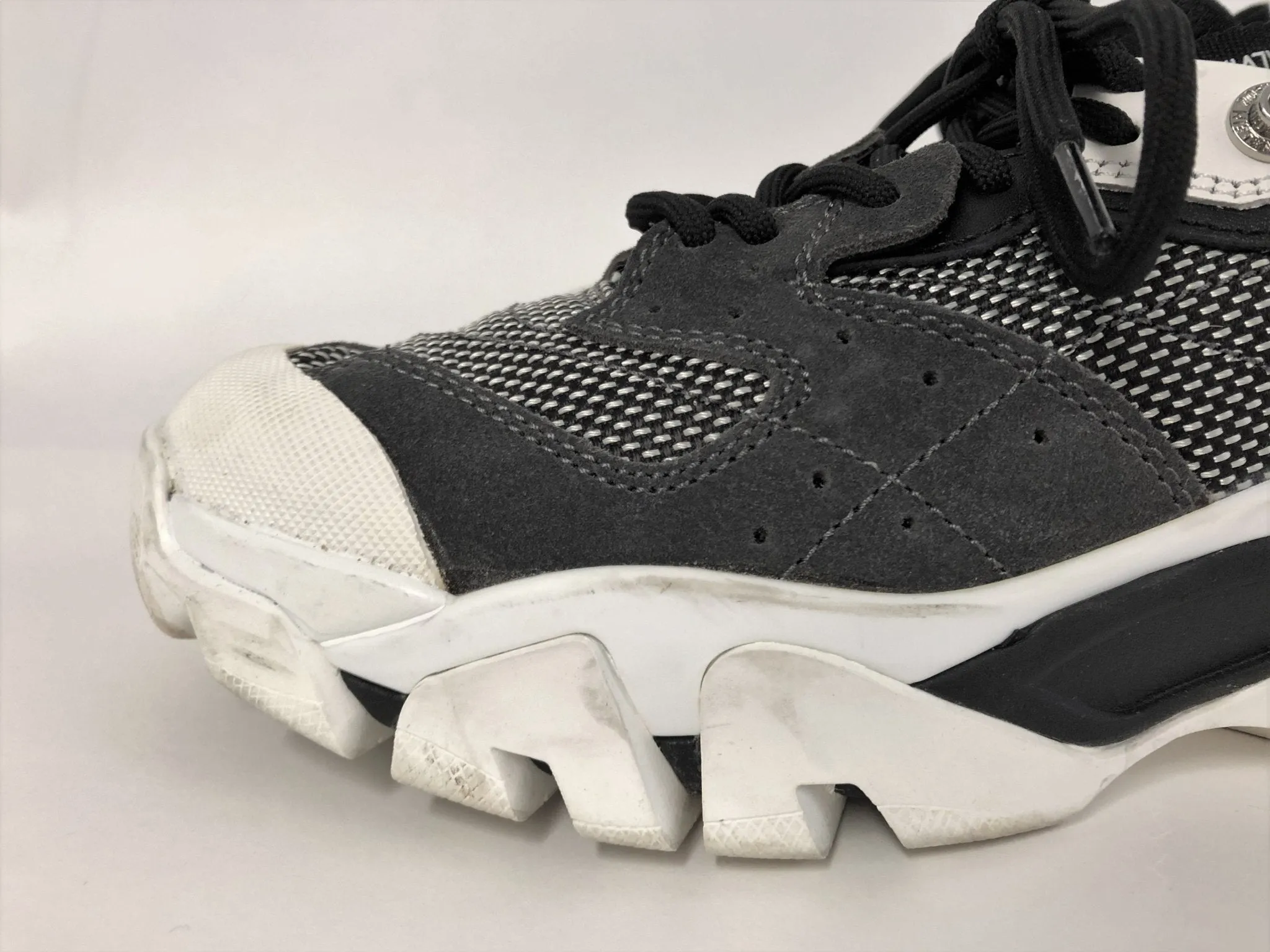 Calvin Klein 205W39NYC Carla Sneakers Carbon/Black/White Size 8