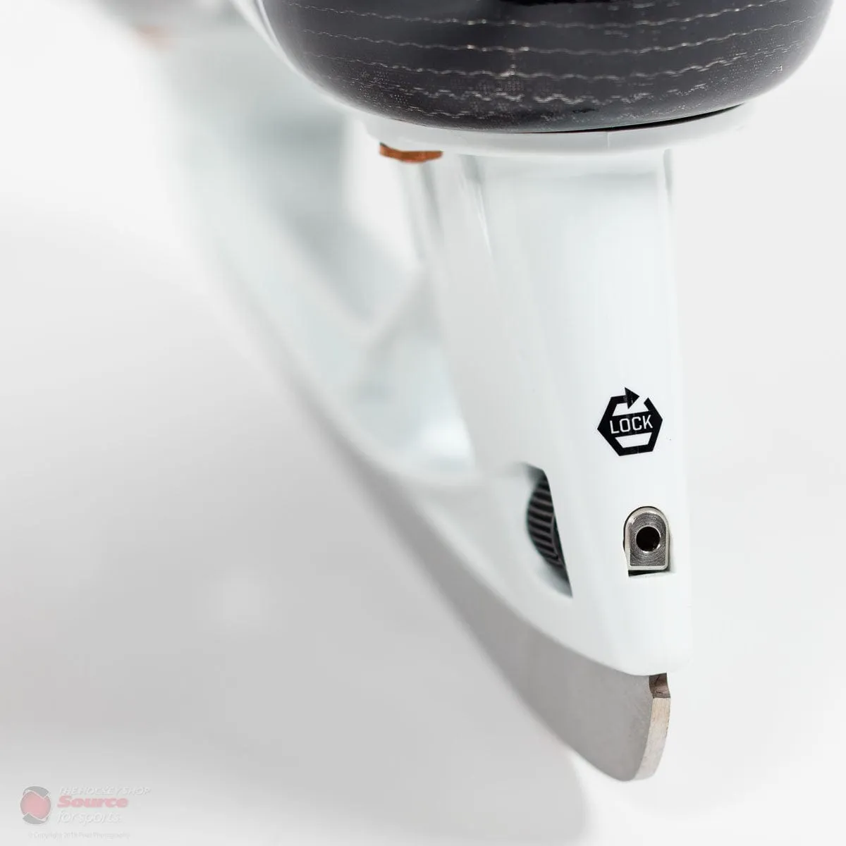 CCM Jetspeed FT490 Junior Hockey Skates