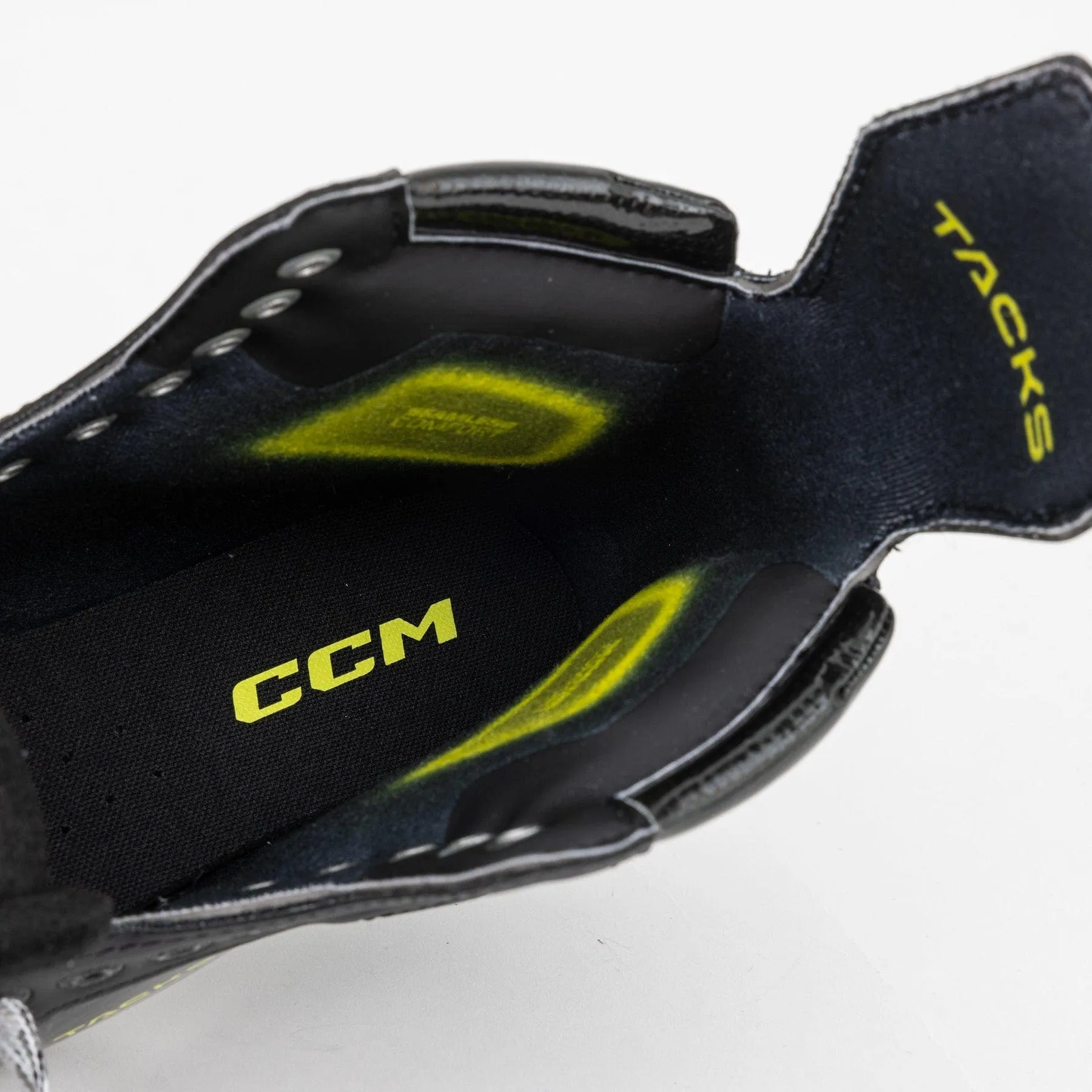 CCM Tacks Vector Plus Junior Hockey Skates