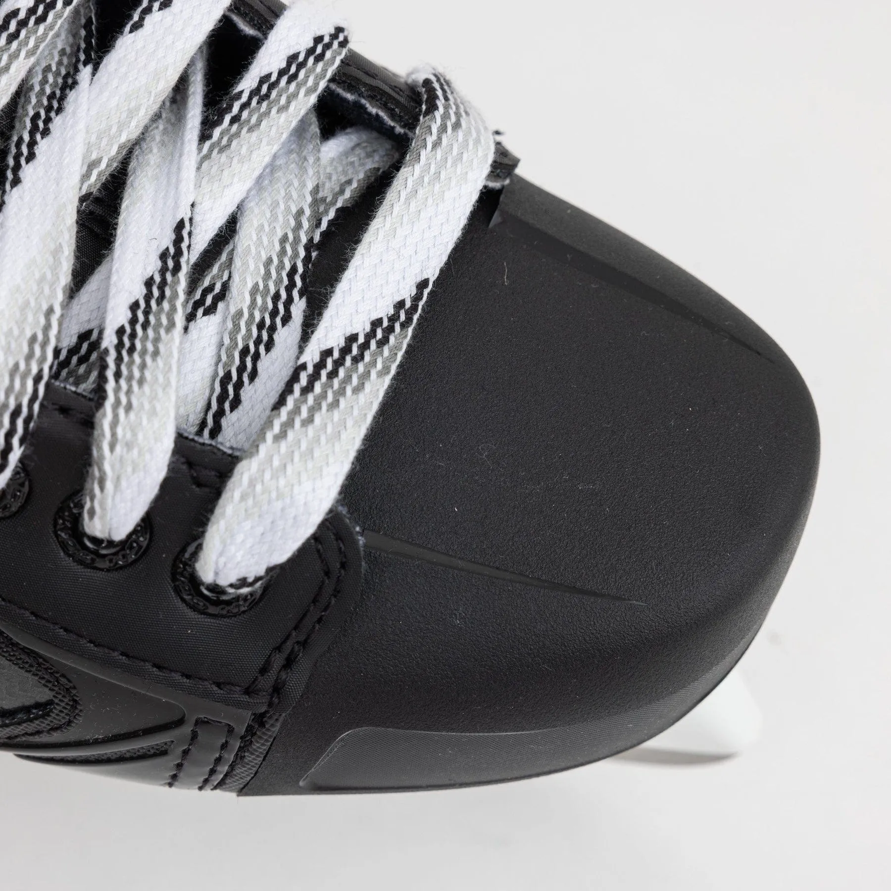 CCM Tacks Vector Plus Junior Hockey Skates