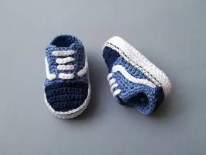 Crochet Pattern baby sneakers, Ozana shoes