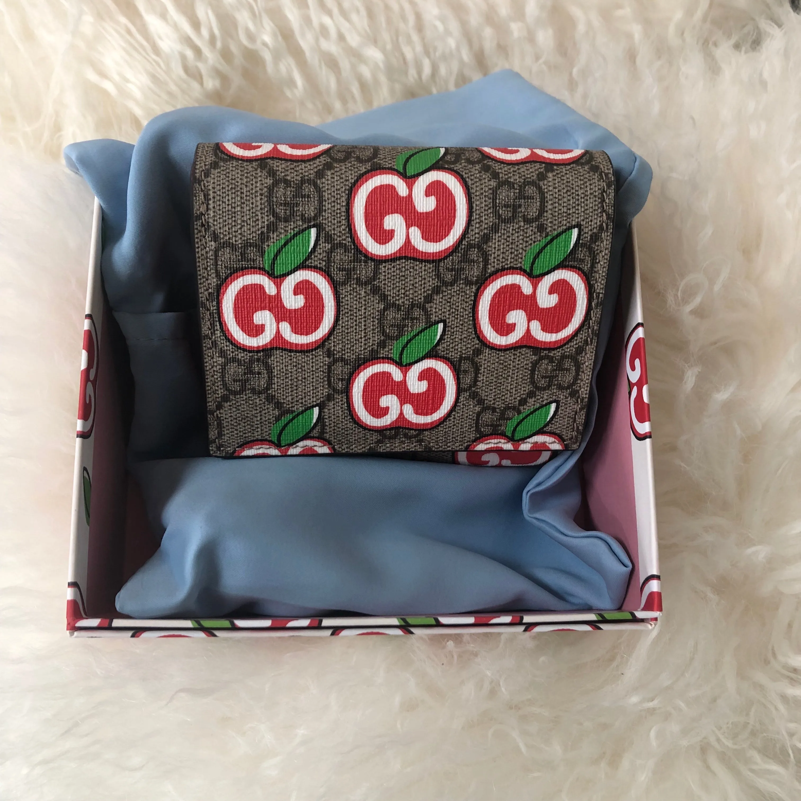 Gucci GG Supreme Canvas Apple French Wallet
