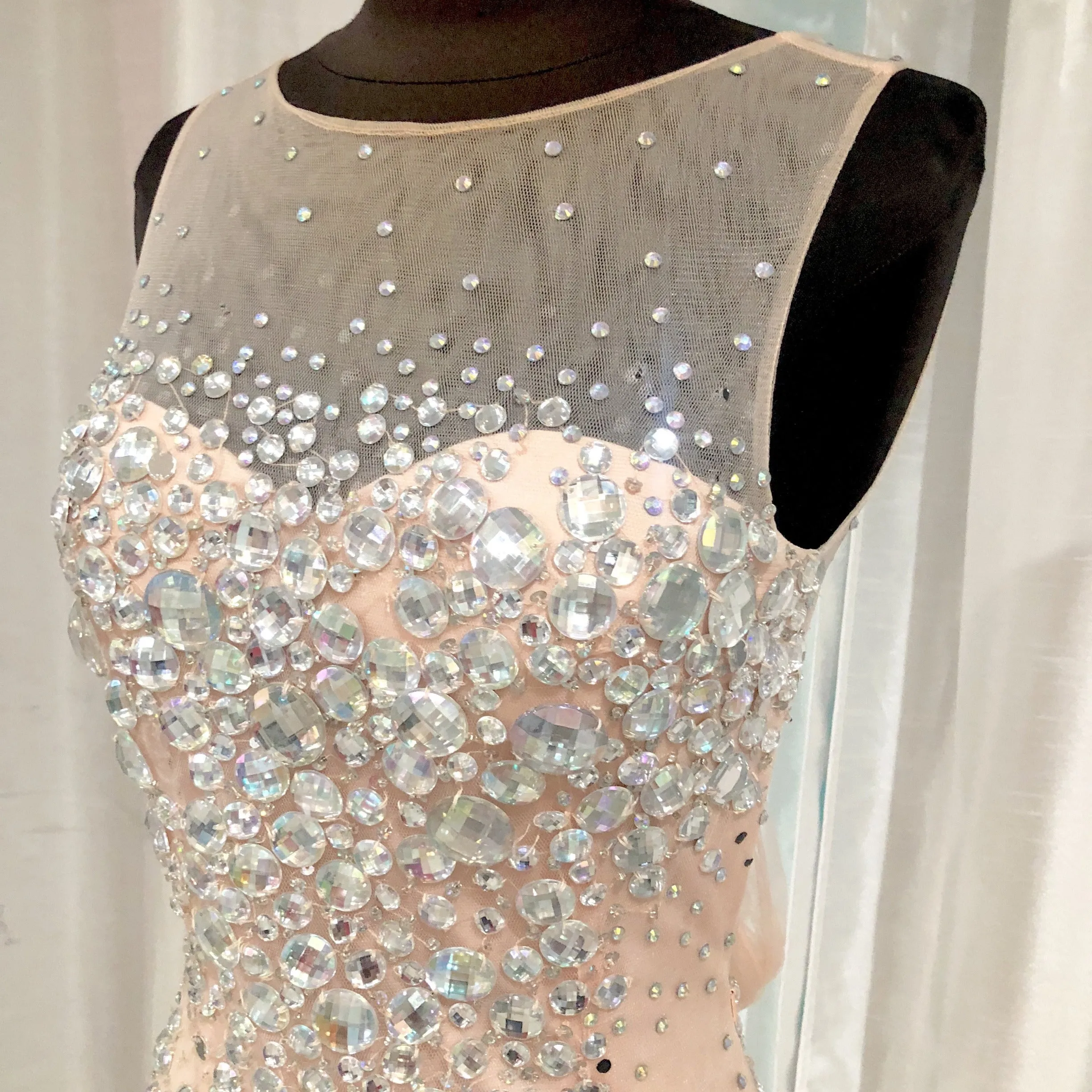 JOVANI Blush Embellished Sheath Dress Size 4