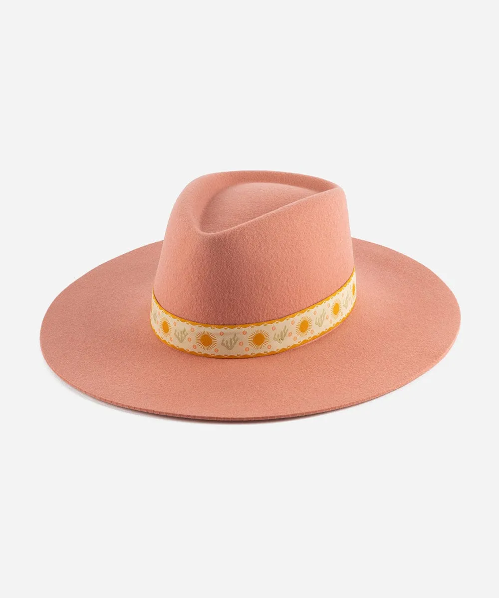 Kids Dakota Dae Triangle Crown