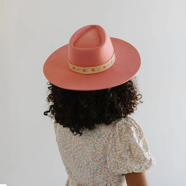 Kids Dakota Dae Triangle Crown