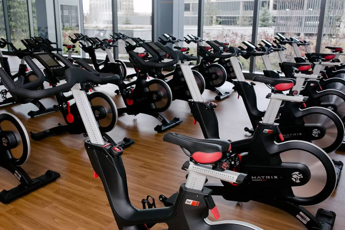 Life Fitness IC7 Indoor Cycle - ICG Exercise Bike w/Bluetooth