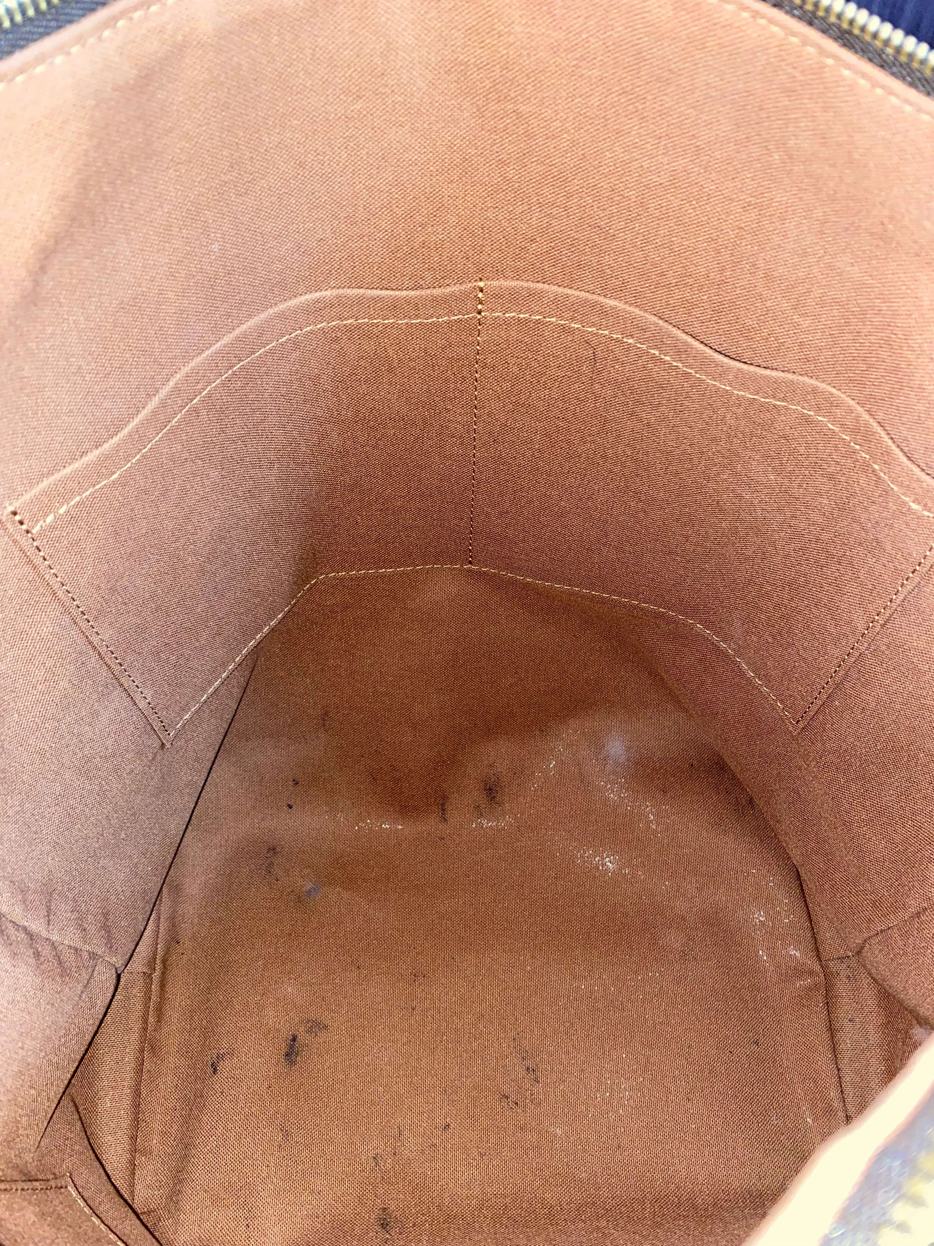 Louis Vuitton Totally MM Monogram Canvas Tote