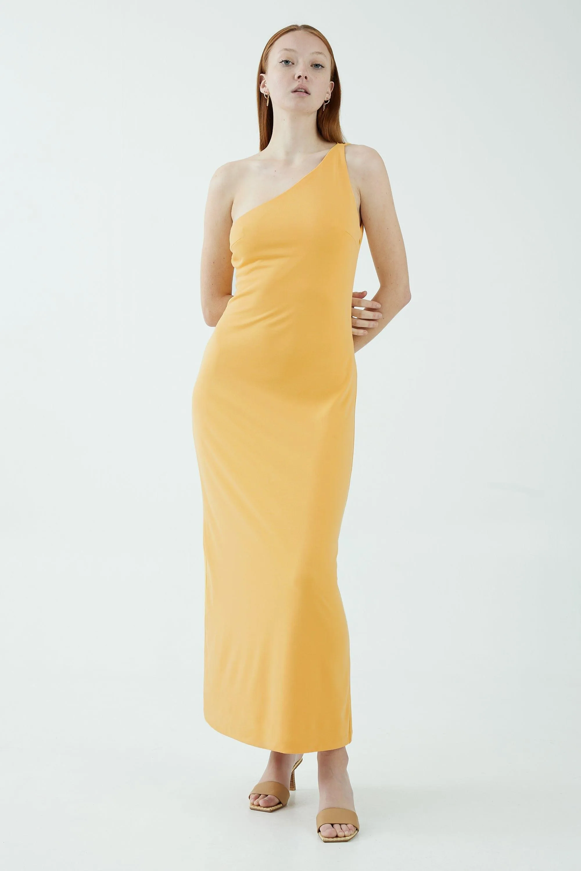 MODE ONE SHOULDER BACK OUT MAXI | MARIGOLD