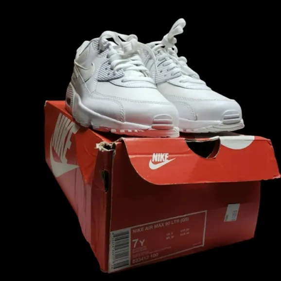 Nike Air Max 90 LTR (GS) White Leather Shoes Boys' Grade School Size 7Y