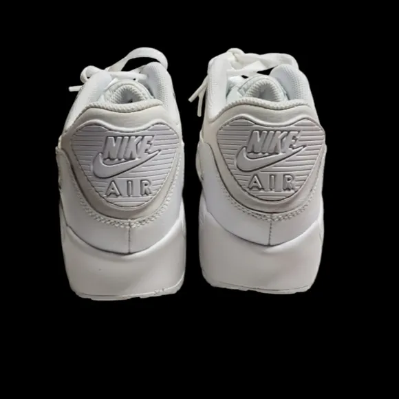 Nike Air Max 90 LTR (GS) White Leather Shoes Boys' Grade School Size 7Y