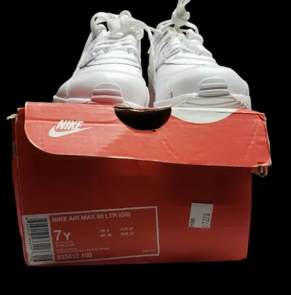 Nike Air Max 90 LTR (GS) White Leather Shoes Boys' Grade School Size 7Y