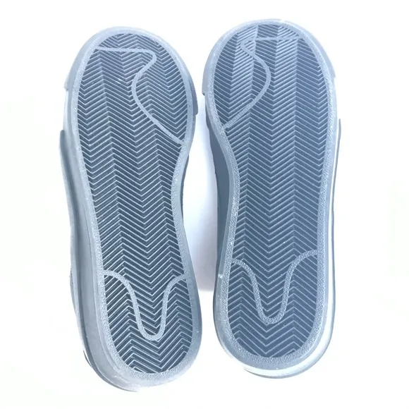 Nike US 5Y Sneakers Prototype Nike Air 2001 Shoes Boys Kids Athletic Athleisure