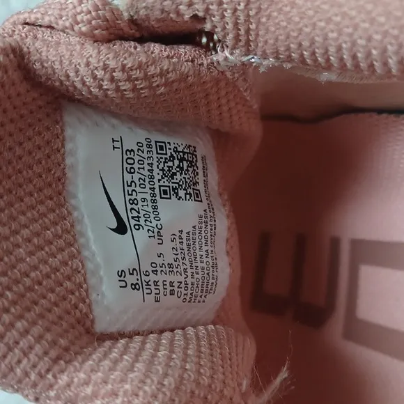 Nike Women's Pink Running Shoes
