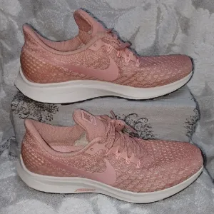 Nike Women's Pink Running Shoes