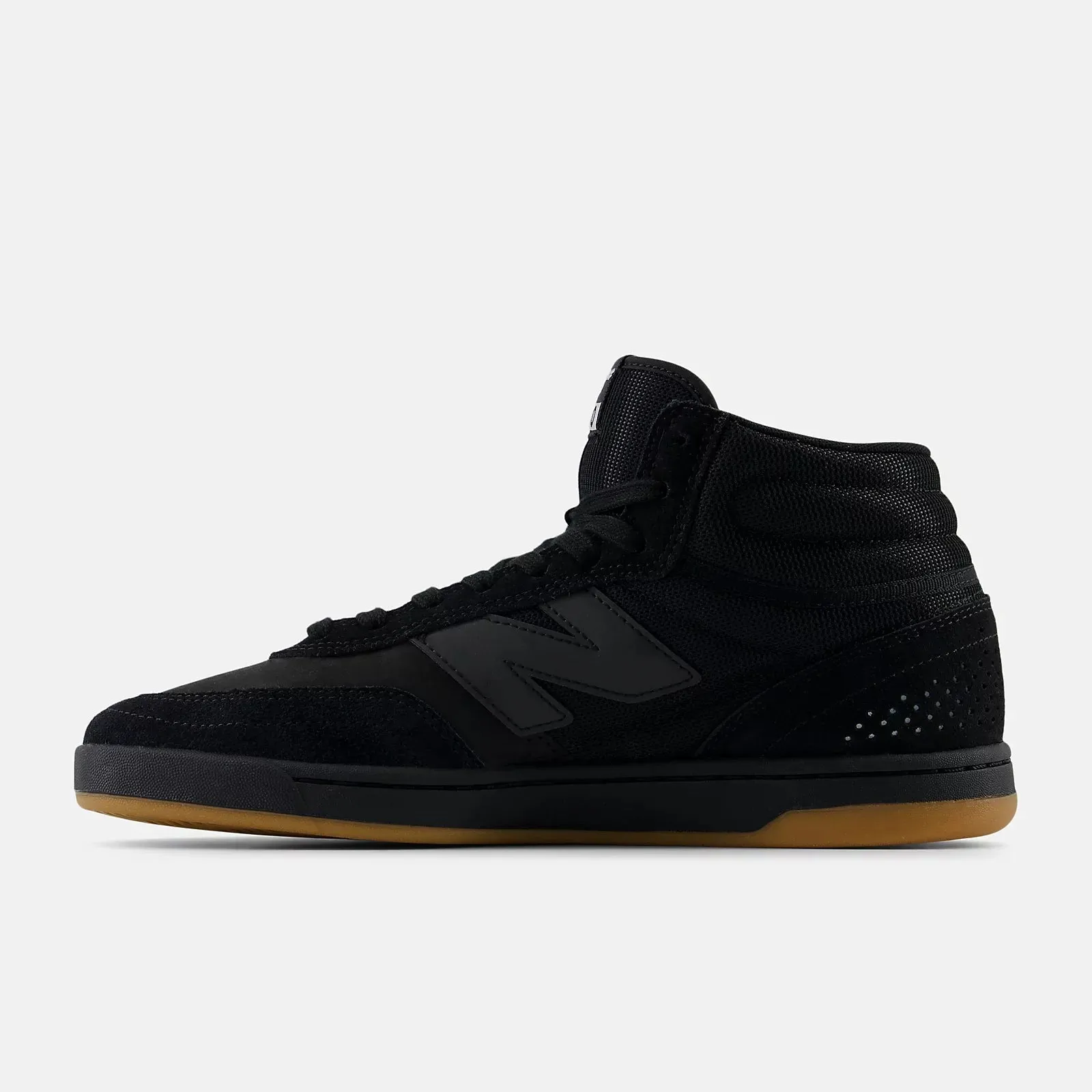 Numeric 440 V2 High Black/Gum