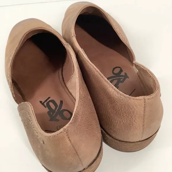 OTBT Coyote Slip-On Leather Shoe D' Orsay Side Cutout Water Resistant Neutral
