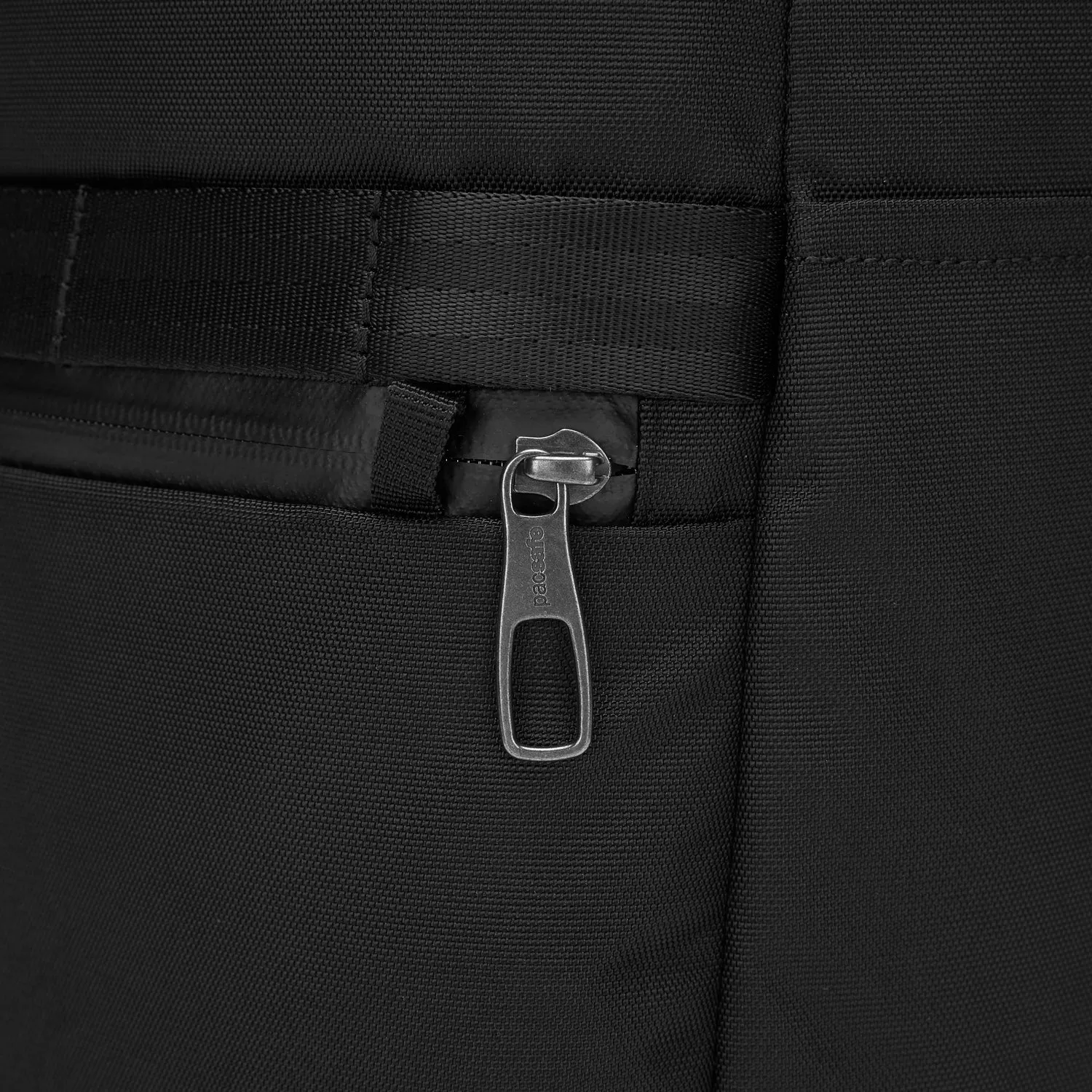 Pacsafe® X 25L anti-theft  backpack