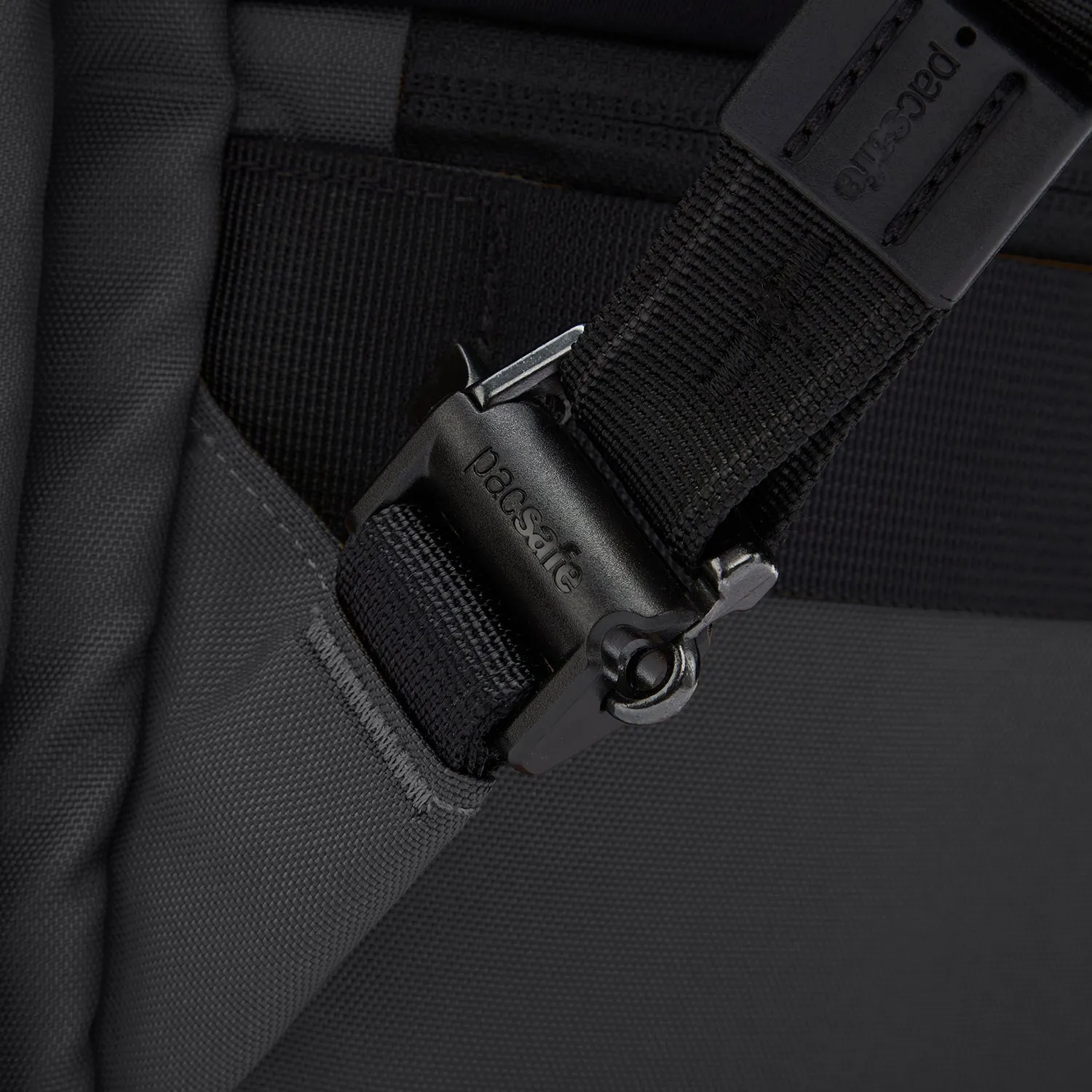 Pacsafe® X 25L anti-theft  backpack
