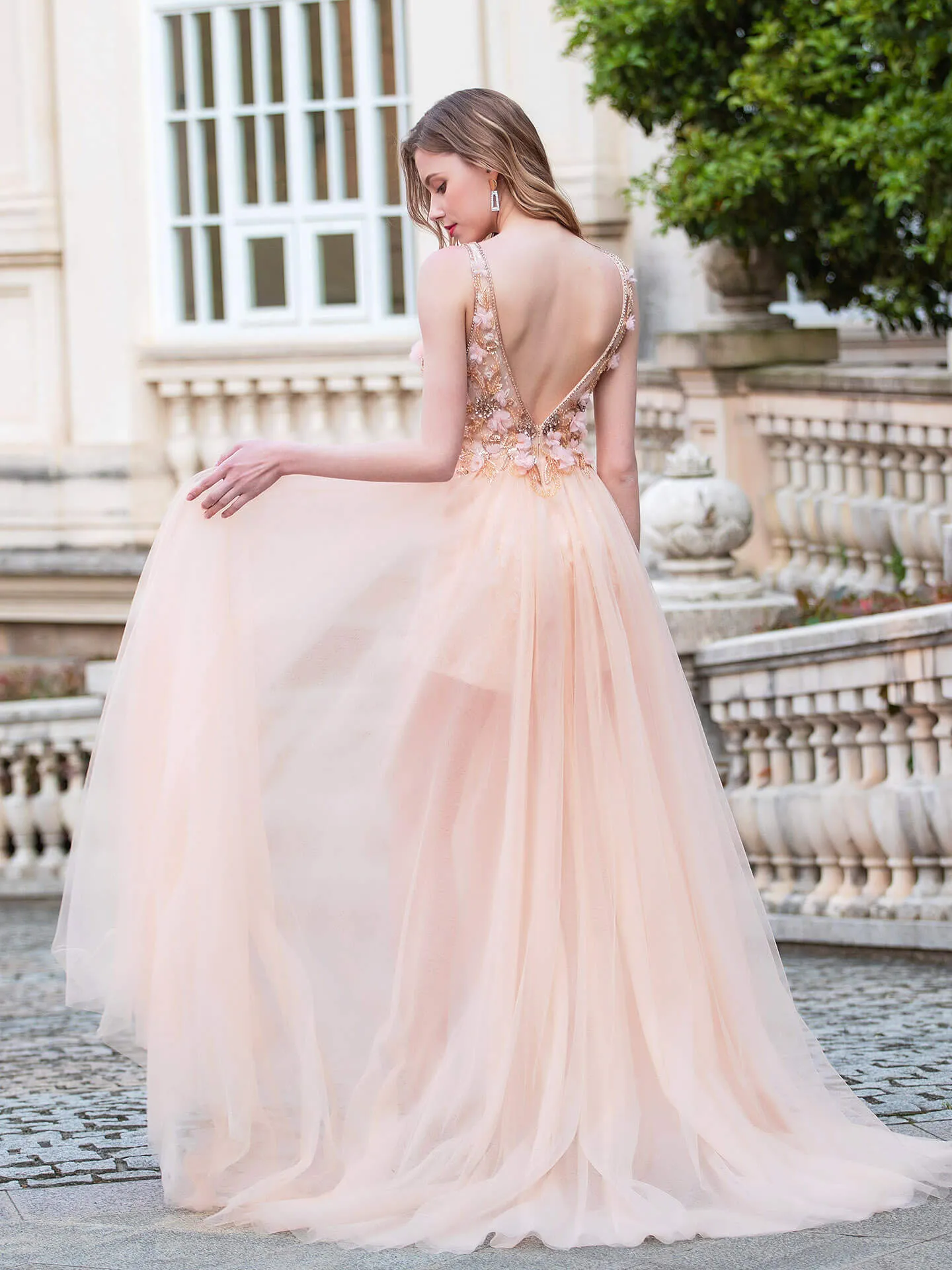Roycebridal Roycebridal A-line Luxurious Fashion Sexy V-neck Formal Evening Dresses Sleeveless Floor Length Prom Dresses