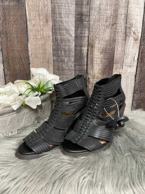Sandals Heels Block By Lucky Brand In Black, Size: 6