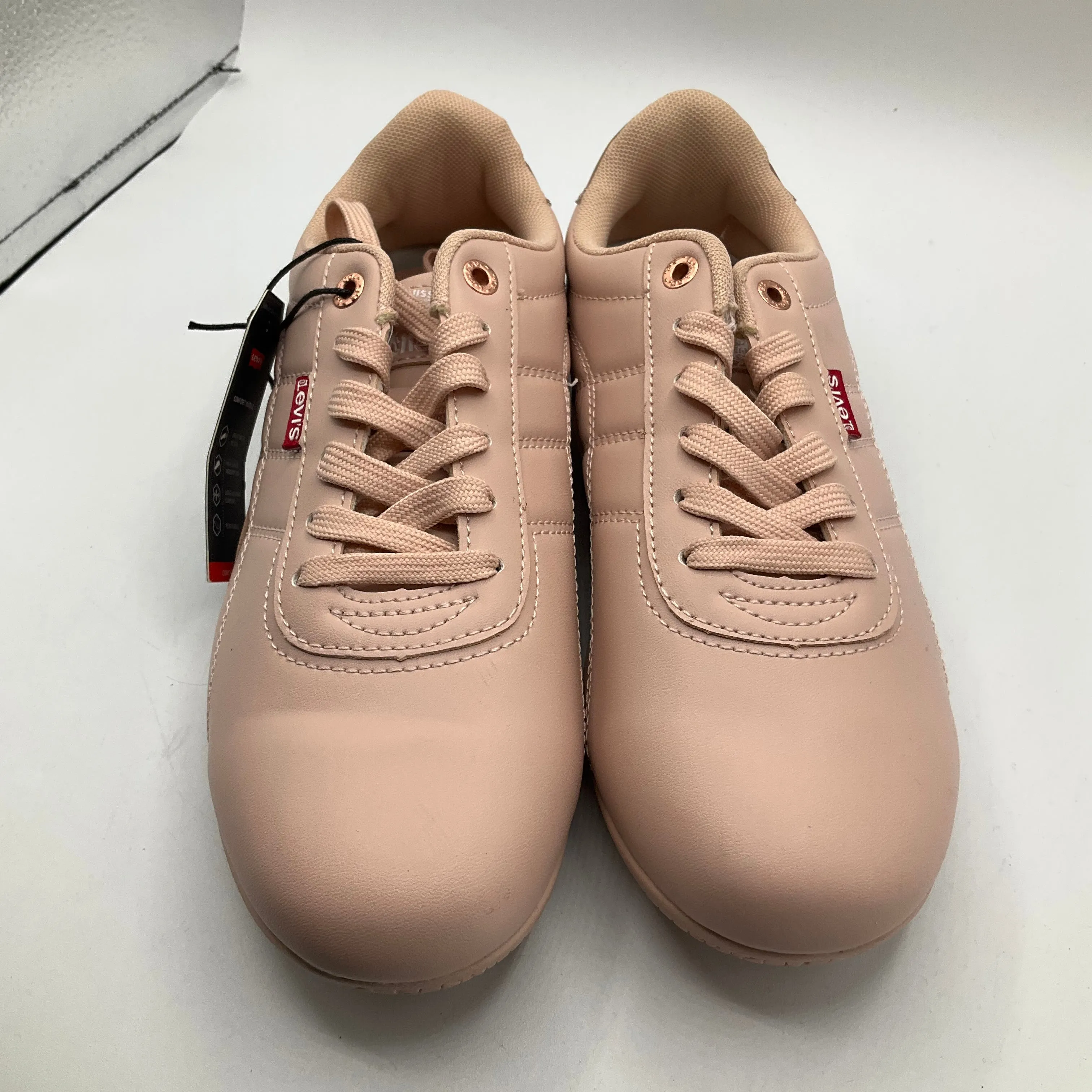 Shoes Sneakers By Levis In Pink, Size: 8