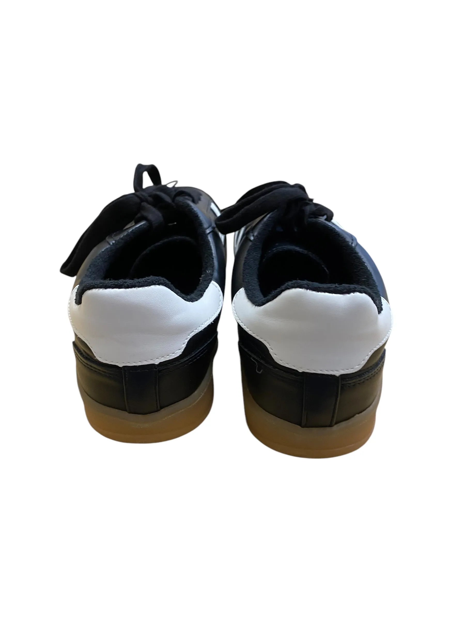 Shoes Sneakers By Madden Girl In Black, Size: 8.5