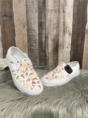 Shoes Sneakers By Vans In Multi-colored, Size: 9