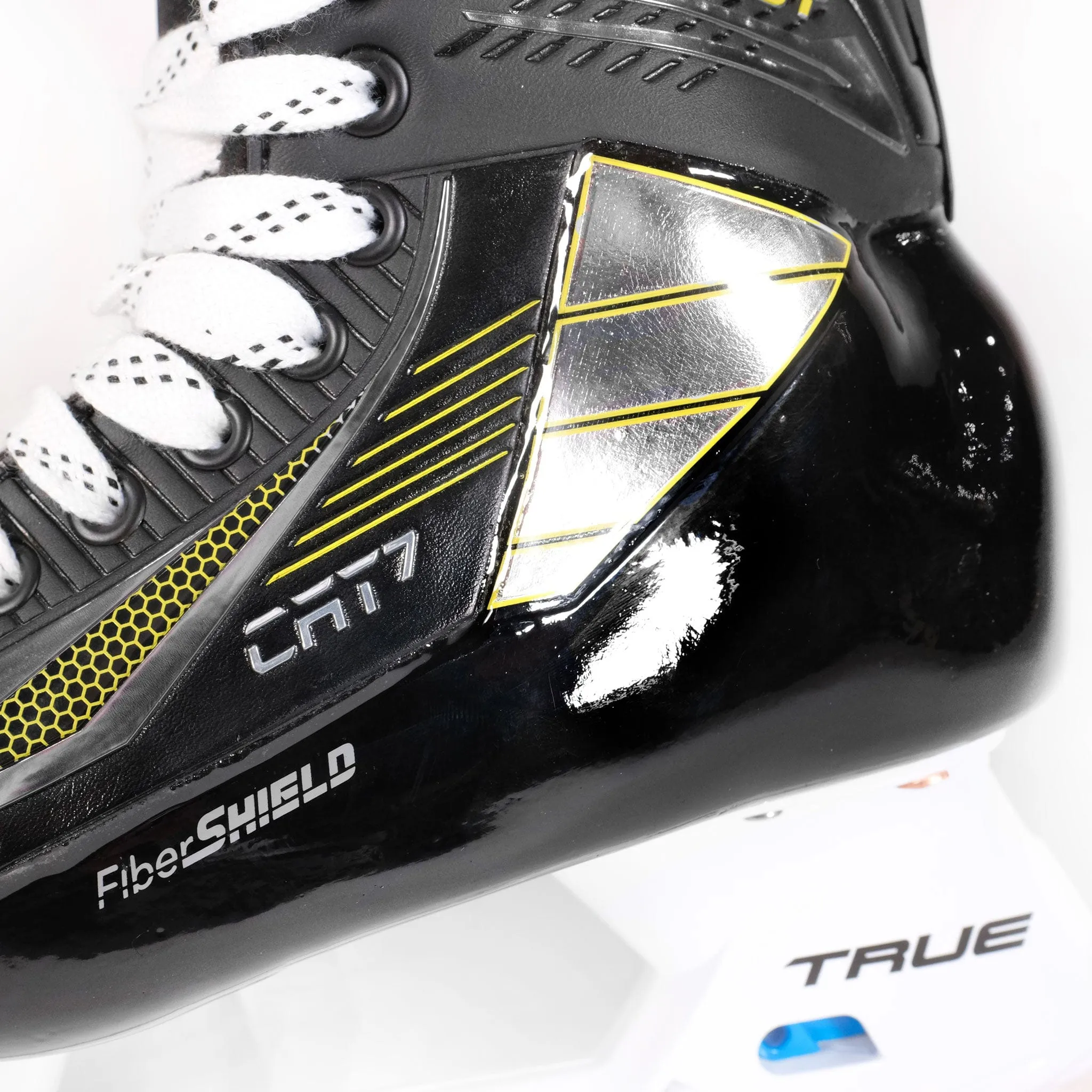 TRUE Catalyst 7 Senior Hockey Skates