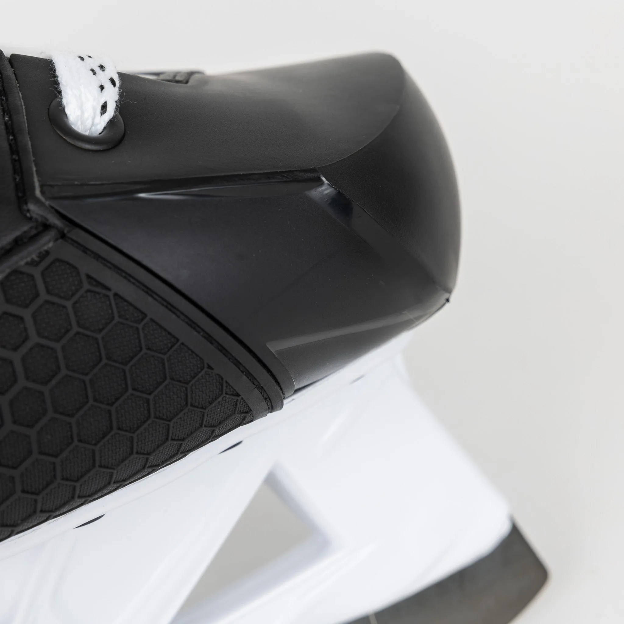 TRUE Catalyst 9X4 Senior Goalie Skates