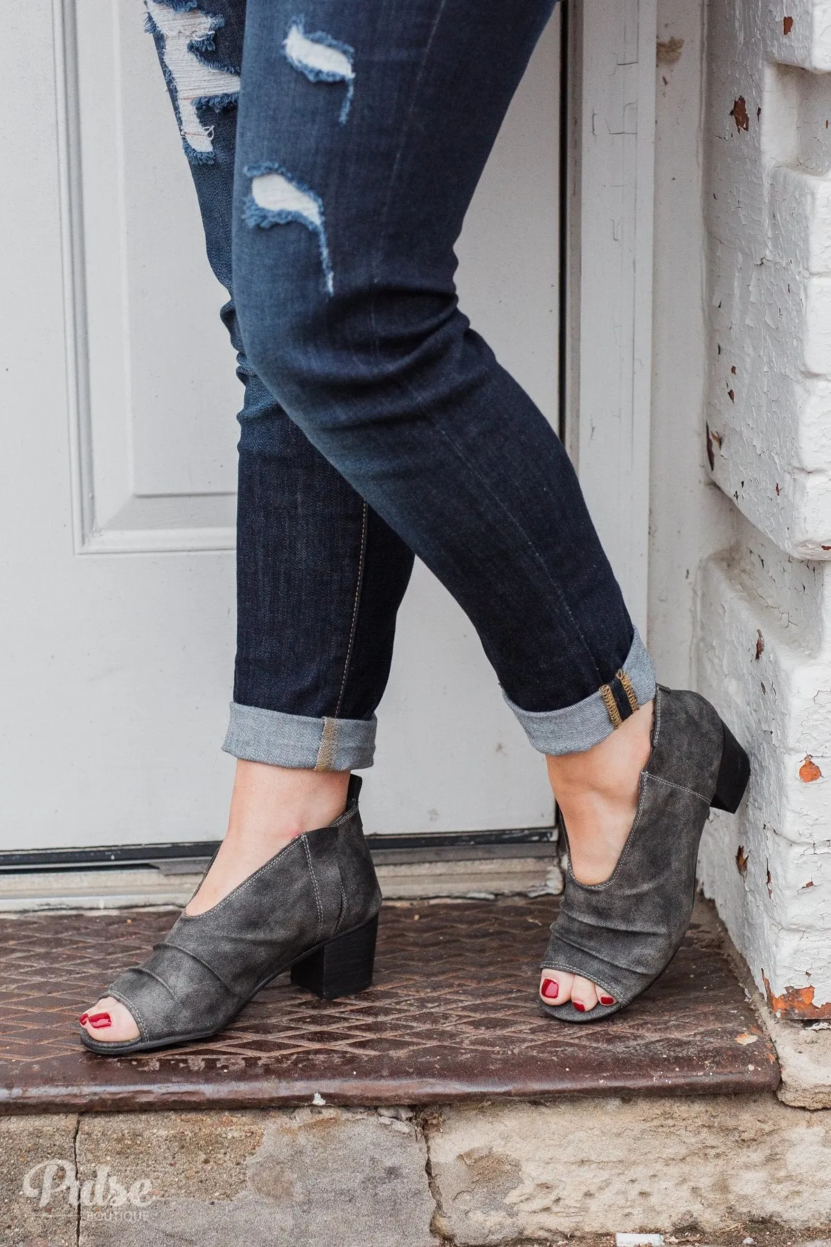 Very G Janice Booties- Grey