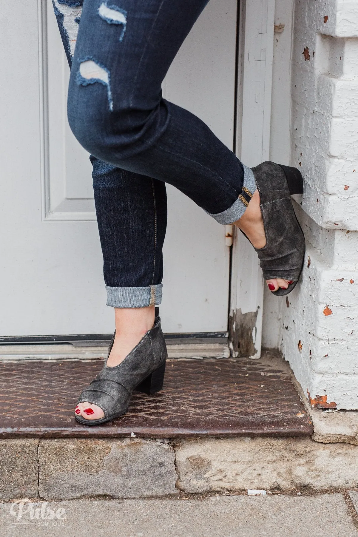 Very G Janice Booties- Grey