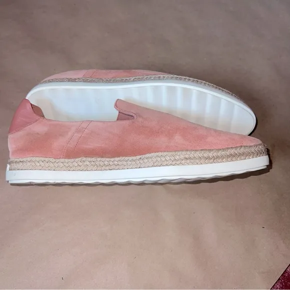 Vince Dillon Sneaker in Terracotta Rose Women’s Suede Slip Ons Size 9