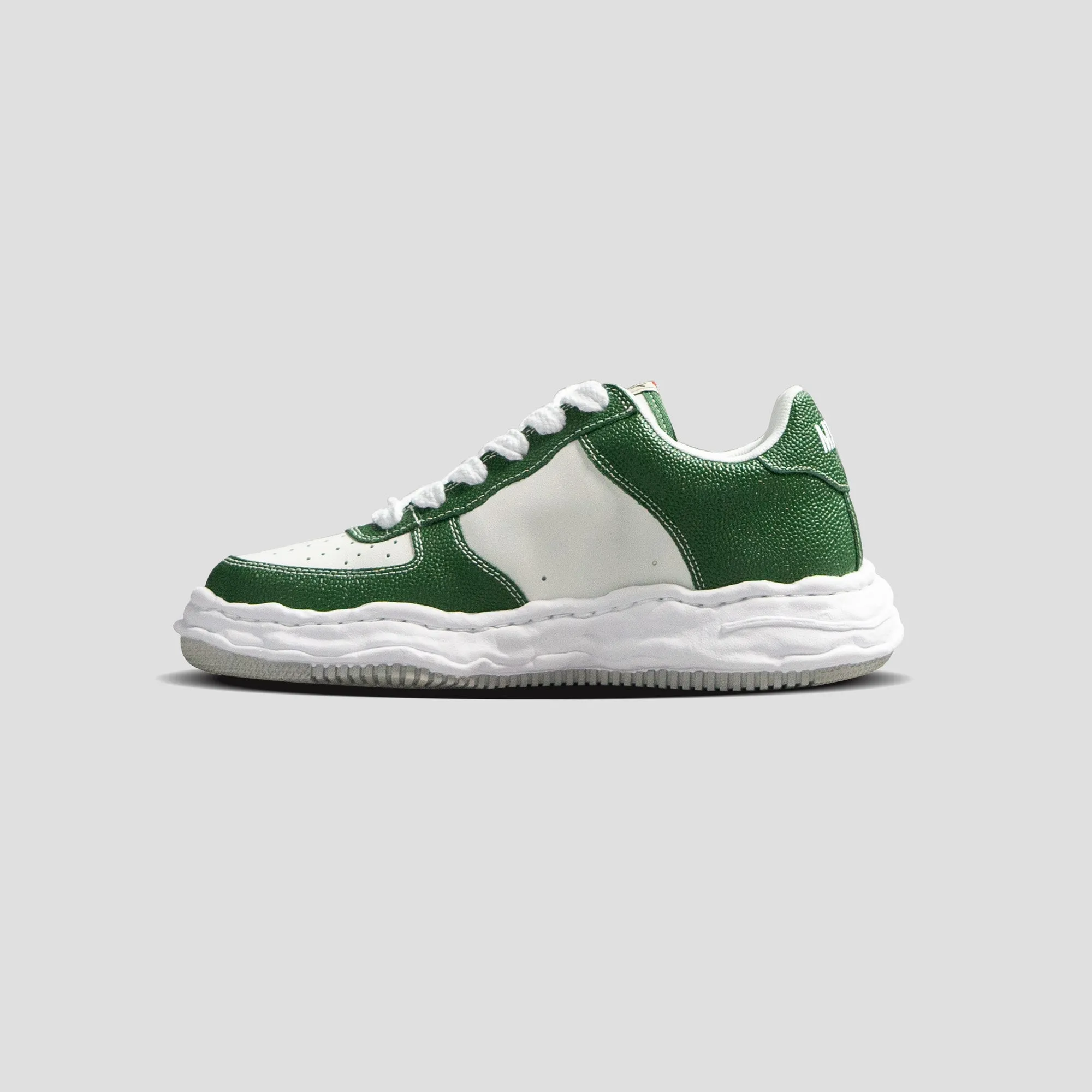WAYNE OG SOLE LOW-TOP PEBBLES LEATHER SNEAKERS