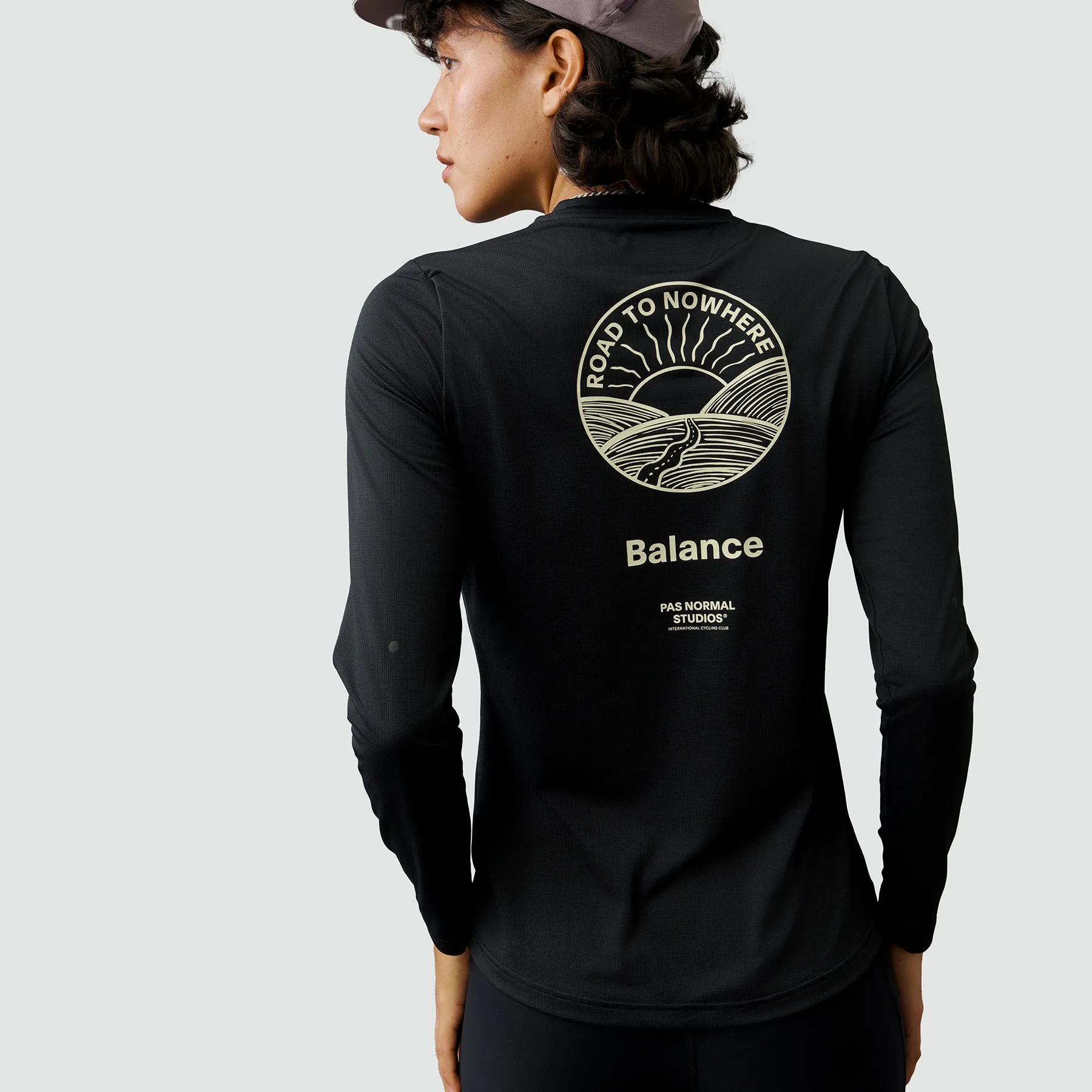 Women's Balance Long Sleeve T-shirt - Black